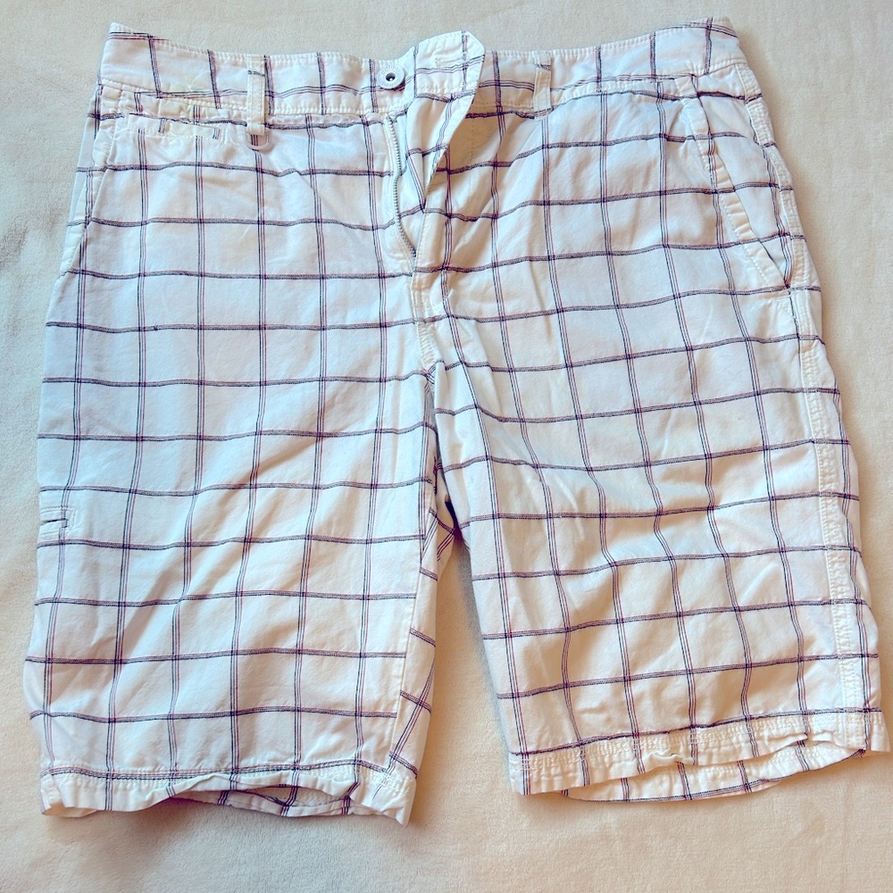 🍁 4/$16 🍁 Adidas | M | Men’s plaid shorts